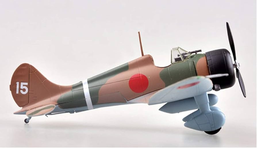 Amazon | 1/72 完成品 36450 日本海軍 九六式艦上戦闘機 第十三